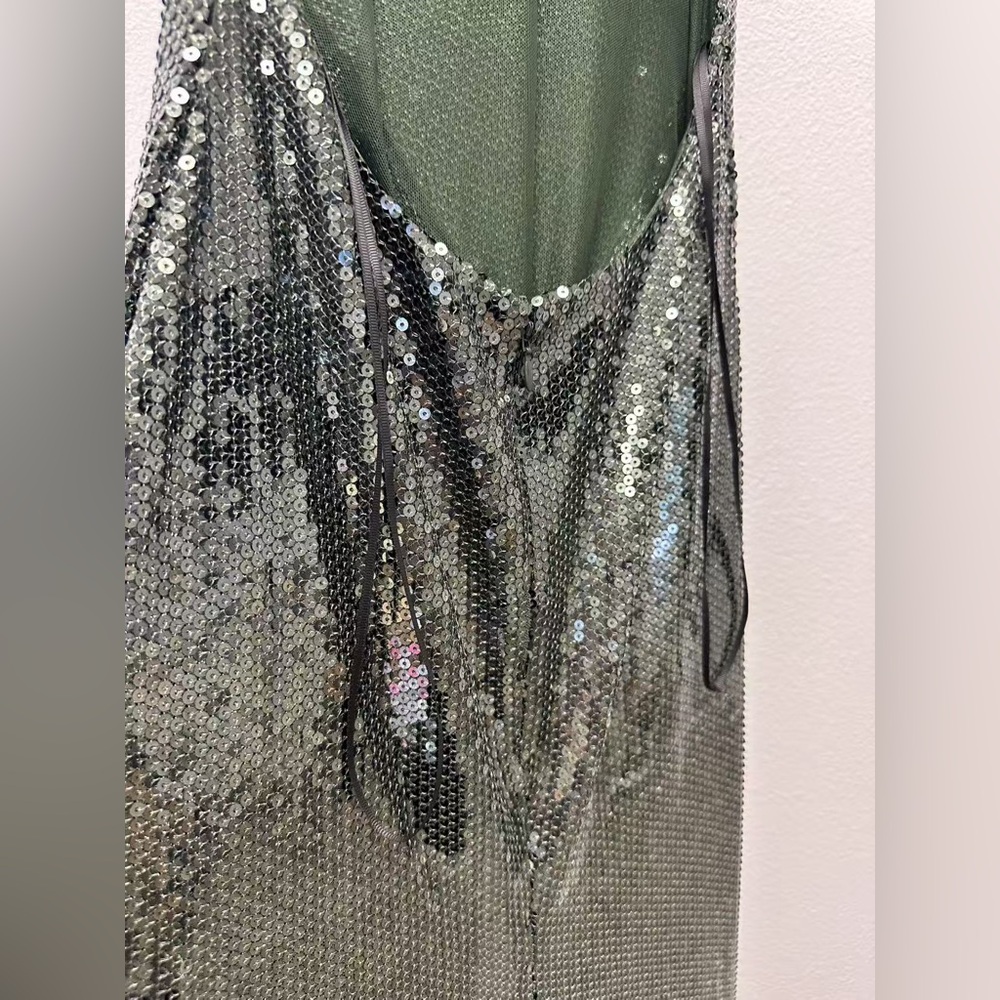 Alex Perry Backless Sequin Dress Olive - Picture 6 of 6